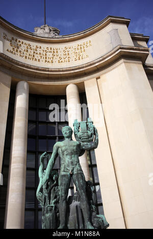 Trocadero - Theatre National de Chaillot - Paris Stock Photo