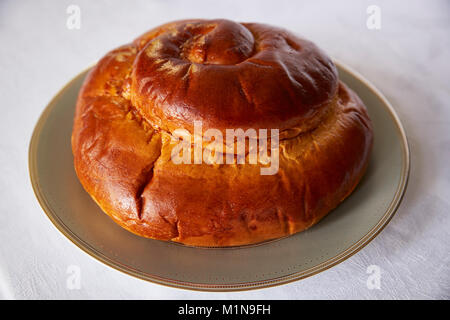 Round challah bread for rosh hashanah, Jewish New Year Stock Photo