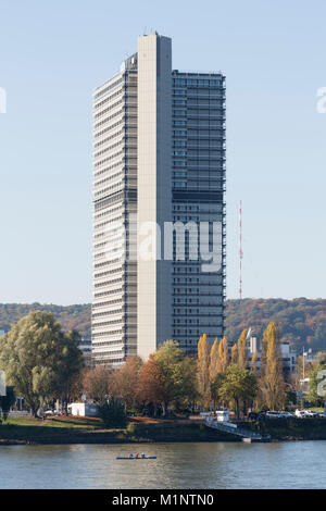 Bonn, Regierungsviertel (Bundesviertel, Parlamentsviertel), Ehemaliges Abgeordnetenhochhaus „Langer Eugen“, 1966-1969 von Egon Eiermann erbaut, heute  Stock Photo