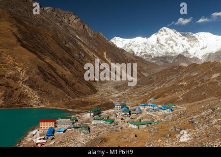 Himalayas. Gokyo Ri, Mountains of Nepal, snow covered high peaks and lake not far from Everest. Stock Photo