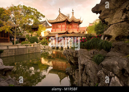 Pagoda at public gardens of Yuyuan Garden (Yu Garden), Old Town, Shanghai, China, Asia Stock Photo