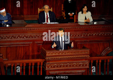 Tunis, Tunisia. 1st Feb, 2018. French President Emmanuel Macron (Front) delivers a speech at the Tunisian Assembly of People's Representatives, or the parliament, in Tunis, capital of Tunisia, Feb. 1, 2018. Visiting French President Emmanuel Macron said on Thursday that his country will double investment in Tunisia during his term. Credit: Adele Ezzine/Xinhua/Alamy Live News Stock Photo