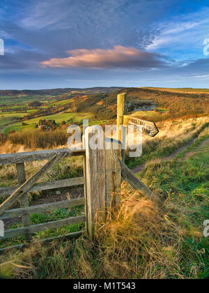 Sneck Yate Signpost along The Cleveland Way long distance footpath at Whitestone Cliff just north from Sutton bank, Thirsk, North Yorkshire, UK. Stock Photo