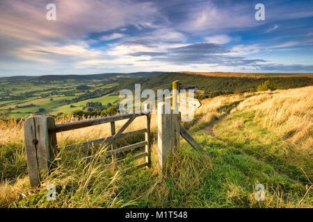 Sneck Yate Signpost along The Cleveland Way long distance footpath at Whitestone Cliff just north from Sutton bank, Thirsk, North Yorkshire, UK. Stock Photo