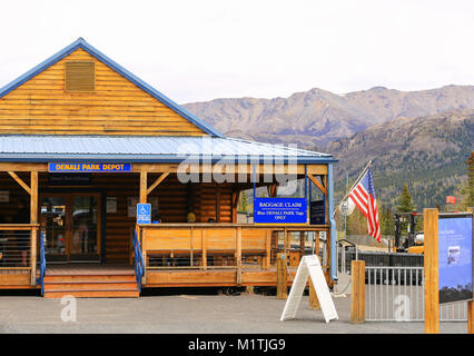 Denali National Park, Alaska, USA - May 21, 2017: The Denali Park Depot. Alaska Railroad Trains stopping daily on the way to Anchorage and Fairbanks. Stock Photo