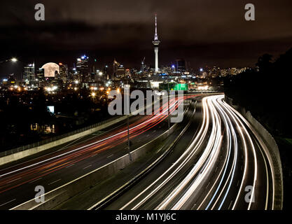 Full Moon Auckland City freeway lights north shore Stock Photo