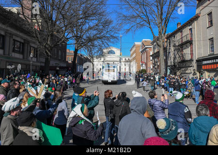 Philadelphia eagles fans hi-res stock photography and images - Alamy