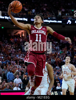 Feb 3, 2018. Trae Young #11 of the Oklahoma Sooners in action vs