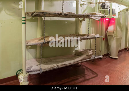 Navy Ship bunk beds Stock Photo: 24143212 - Alamy