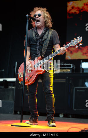 WESTON, FL - APRIL 02: Jack Blades of Night Ranger performs at Rockfest 80s held at Markham Park on April 2, 2016 in Weston, Florida.   People:  Jack Blades Stock Photo