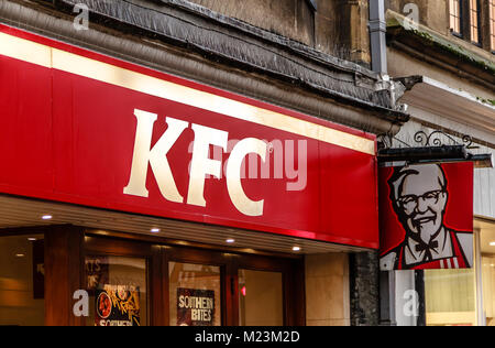 KFC fried chicken shop front on Cornmarket Street, Oxford, Oxfordshire, UK. Feb 2018 Stock Photo