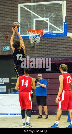 Brentwood, Essex, 4th February 2018 Essex Leopards player Shaq Lewis (number 12) of Essex Leopards goes for the basket at the Basketball match at Brentwood credit Ian Davidson/Alamy Live News Stock Photo