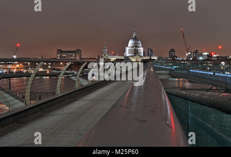 Millennium Bridge an Saint's Paul Cathedral. London, UK Stock Photo