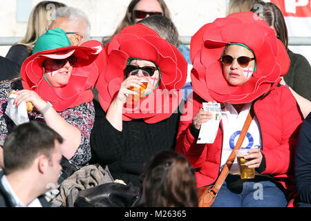 Rome, Italy. 04th Feb, 2018. 4th February 2018, Stadio Olimpico, Rome, Italy; NatWest Six Nations Rugby, Italy versus England; supporters of England cheer for their team Credit: Giampiero Sposito/Pacific Press Credit: Giampiero Sposito/Pacific Press/Alamy Live News Stock Photo