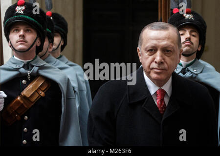 Rome, Italy. 05th Feb, 2018. Turkey's President Recep Tayyip Erdogan meets with Italian Prime Minister Paolo Gentiloni at Chigi Palace in Rome, Italy on February 05, 2018. Credit: Giuseppe Ciccia/Pacific Press/Alamy Live News Stock Photo