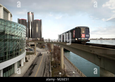 Detroit's people mover which circles the downtown area. Detroit River at right, Cobo Centre at left, and Renaisssance Center towers in background Stock Photo