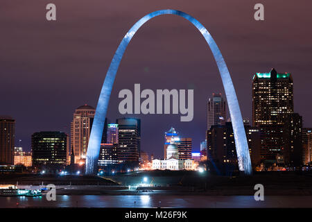 Night has come to downtown St Louis city skyline along the banks of the Mississippi River Stock Photo