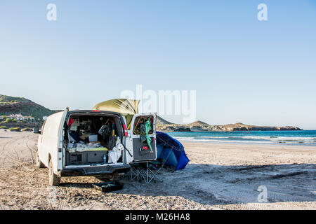 Beach camping in Punta Chivato, north of Mulege, Baja California, Mexico. Stock Photo