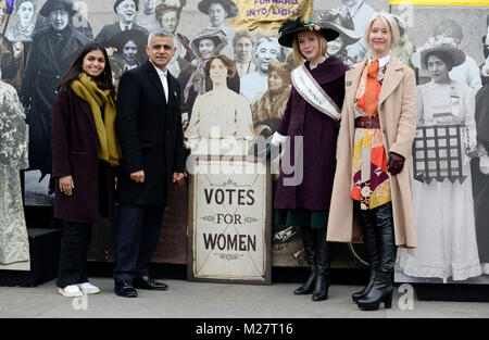 Woman's activist Amika George, Mayor of London, Sadiq Khan (second left), Curator of the Historic Royal Palaces Lucy Worsley (second right) and Deputy Mayor Justine Simons (right) at the opening of an exhibition in Trafalgar Square, London to mark the centenary of women&Otilde;s suffrage. Stock Photo