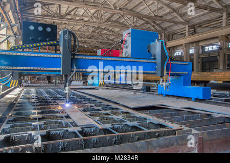 machine automatic gas welding cutting. pipe cutting system Stock Photo
