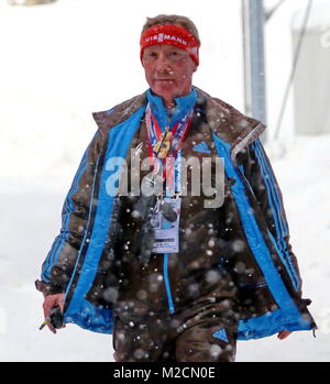 Walter Hofer, FIS Race-Direktor im Flockenwirbel von Oberstdorf - 1. Wettkampf der  63. Vierschanzentournee Auftaktspringen Oberstdorf Stock Photo