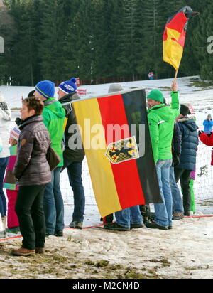 Deutsche Fans an der Strecke beim Schwarzwaldpokal Schonach Stock Photo