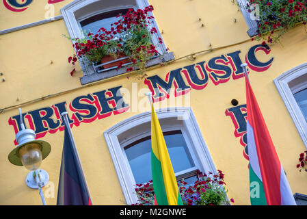 Text Irish Music, written on the wall of a traditional pub in Temple bar area, Dublin, Ireland Stock Photo