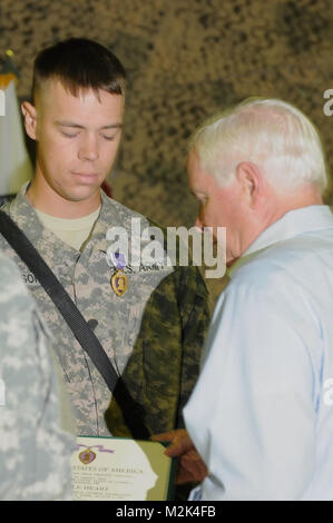 Pinning by 1st Armored Division and Fort Bliss Stock Photo - Alamy