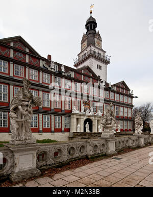 Wolfenbüttel Schloss Portalfassade Teilansicht mit Schlossturm, heutiges Erscheinungsbild 1714-17 v Hermann Korb Bildhauerarbeite v Franz Finck Stock Photo