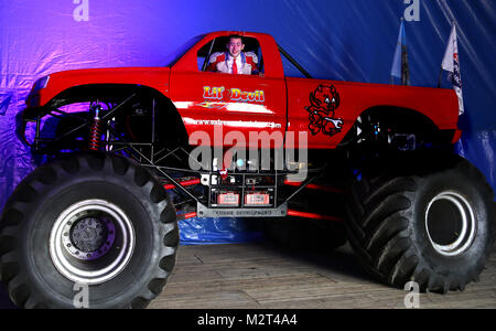 Manchester, UK. 8th Feb, 2018. Henry the Prince of Clowns preparing for the extreme circus European tour with organisers saying that 'because of its diverse and cultural background, Manchester was specifically chosen as the location. The two hour show merges modern and contemporary styles with extreme stunts and classic clown escapades', The Big Top,Event City, Manchester, 8th February, 2018 (C)Barbara Cook/Alamy Live News Stock Photo