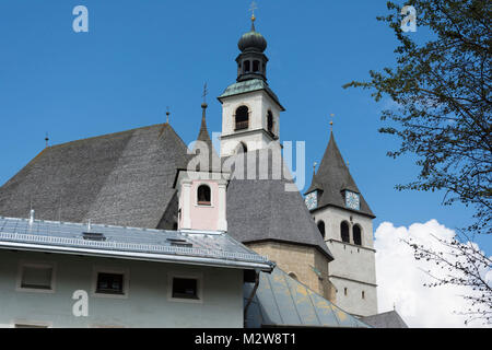 Austria, Tyrol, Kitzbuehel, view from the parish church 'Zum Heiligen Andreas' and 'Liebfrauenkirche'. Stock Photo