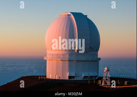 Observatory on Mauna Kea at sunset, Big Island, Hawaii Stock Photo