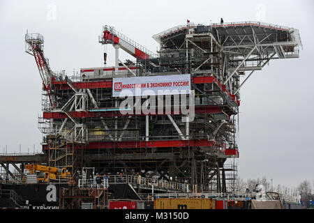 Construction and assembly of the top side of the wellhead platform for Phase 2 of the Yury Korchagin oil rig field development project Stock Photo