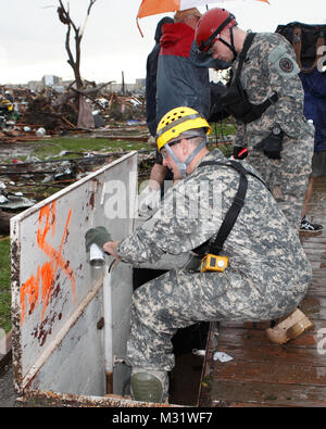 May 3 Tornado 020 by Oklahoma National Guard Stock Photo - Alamy