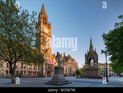 Manchester Town Hall and Albert Square, Manchester, Greater Manchester, England, UK Stock Photo