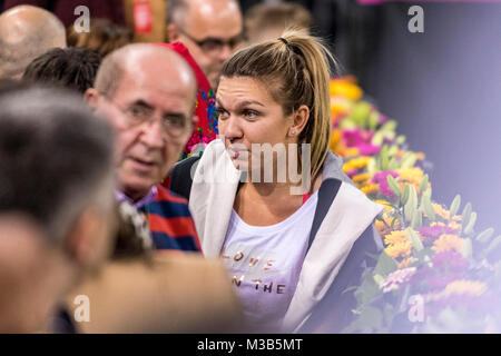 February 10, 2018: Simona Halep surrounded by fans  during the FED Cup by BNP 2018 game between Romania and Canada at Sala Polivalenta, Cluj-Napoca,  Romania ROU. Copyright: Cronos/Catalin Soare Stock Photo