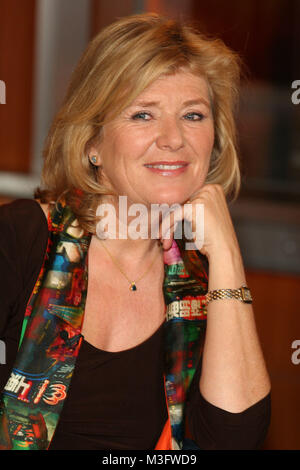Kerner Talkshow vom 21.03.2006 in Hamburg. Schauspielerin Jutta Speidel (47) ist stolz auf ihre Mutter Gerlinde.
