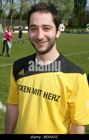 'Kicken mit Herz', Hamburg, Stadion des SC Victoria Hamburg, 04.05.2008. Schauspieler Denis Moschitto Stock Photo