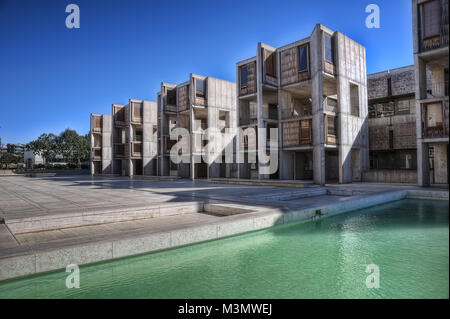 Louis kahn salk hi-res stock photography and images - Alamy