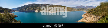 Embalse de Rules / Rules Reservoir, Andalusia, Spain Stock Photo