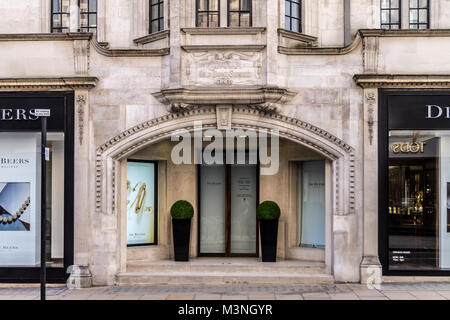 De beers diamonds shop hi-res stock photography and images - Alamy