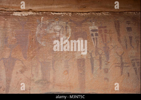 Courthouse Wash Rock Art Panel.  This panel is south of the main park entrance along Highway 191. Stock Photo