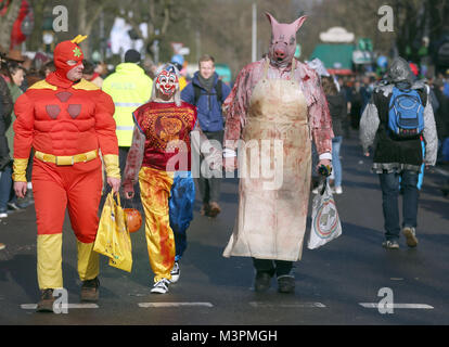 Carnival goers in costume take part in the Rosenmontag (Shrove Monday) carnival procession in Duesseldorf, Germany, 12 Febraury 2018. Photo: Ina Fassbender/dpa Stock Photo