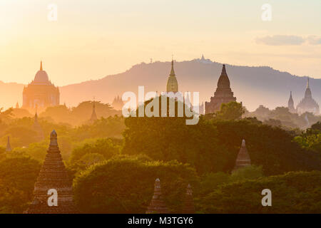 Bagan: Thatbyinnyu Temple, Ananda Temple, temples in Old Bagan, stupa Tan Kyi Paya atop mountain, , Mandalay Region, Myanmar (Burma) Stock Photo