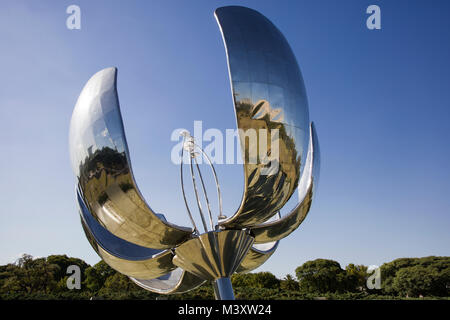 Floralis Generica Monument in Buenos Aires, Argentina made by Eduardo Catalano in 2002 Stock Photo