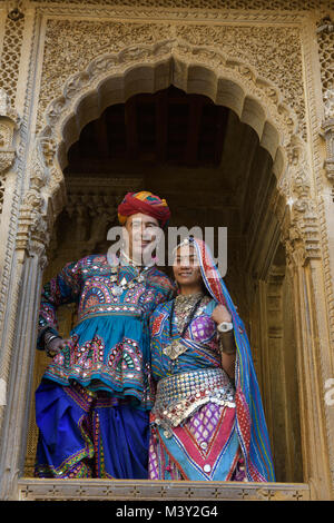 Dressed like royalty at the sandstone carved Patwon Ji Ki Haveli, Jaisalmer, Rajasthan, India Stock Photo