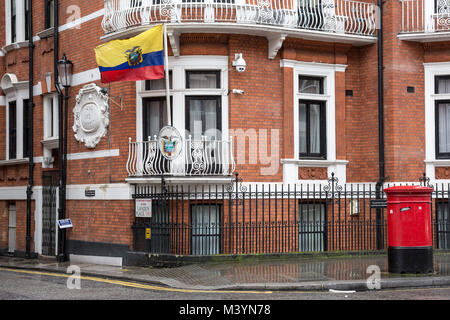 London, UK. 13th Feb, 2018. The Ecuadorian Embassy in Knightsbridge on a grey rainy afternoon. Julian Assange the WikiLeaks founder continues to face arrest if he leaves the embassy as a British judge rejects his request to quash the outstanding warrant. Credit: Guy Corbishley/Alamy Live News Stock Photo