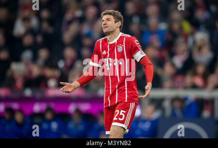 Munich, Germany. 10th Feb, 2018. Bayern Munich's Thomas Mueller gesticulates during the match against Schalke 04 at the Allianz Arena in Munich, Germany, 10 February 2018. · NO WIRE SERVICE · Credit: Thomas Eisenhuth/dpa-Zentralbild/ZB/dpa/Alamy Live News Stock Photo