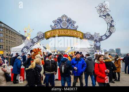 Christmas Market White Magic on the Jungfernstieg in Hamburg, Germany, Europe, Weihnachtsmarkt Weißerzauber auf dem Jungfernstieg in Hamburg, Deutschl Stock Photo