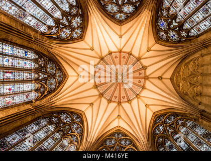 The stunning stained glass windows and atrium roof of York Minster Stock Photo